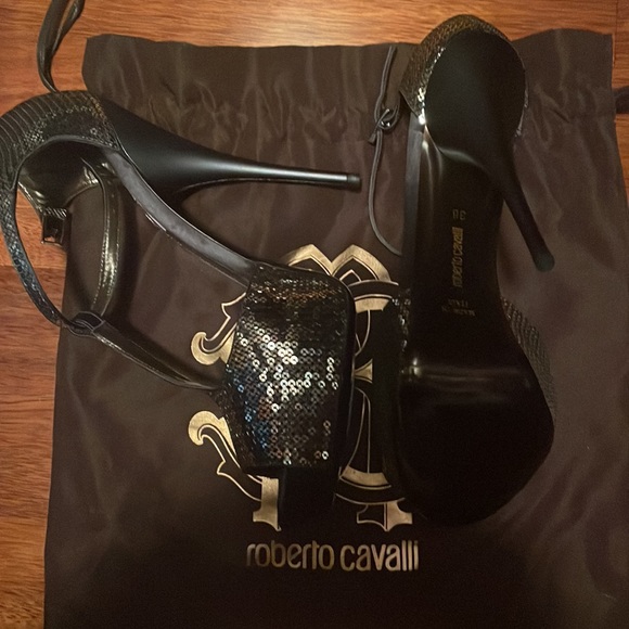 BRAND NEW ROBERTO CAVALLI HEELS - Picture 3 of 7